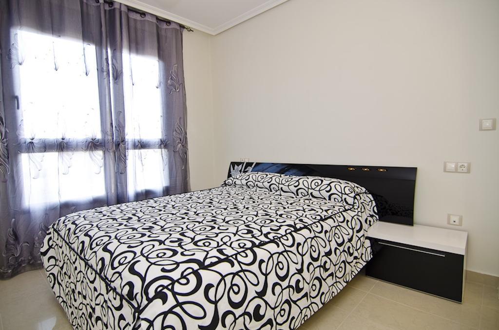 Gemelos 26 Benidorm Habitación foto